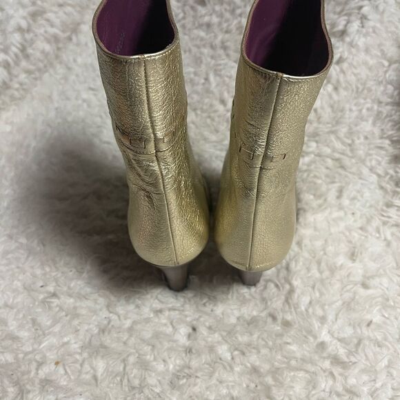 Marc Jacobs leather metallic gold slip on ankle heels boots stitching accent SZ7 - Picture 4 of 12